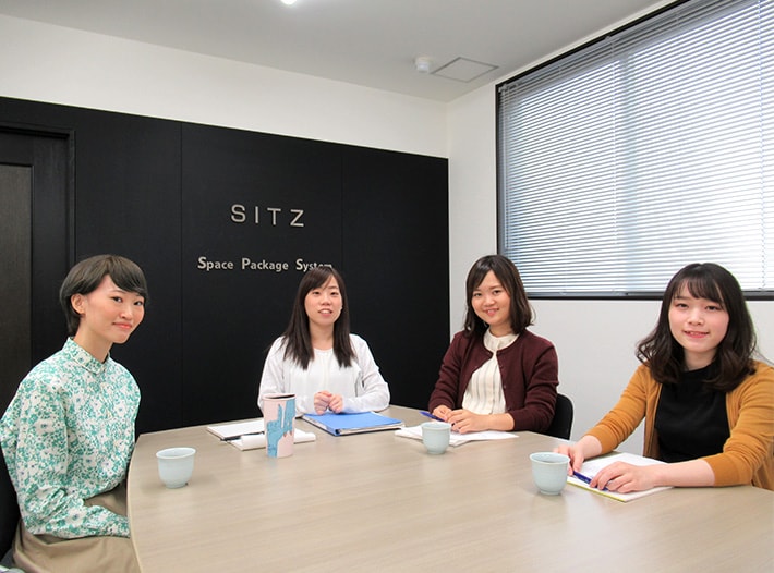 しっつの女性社員たち